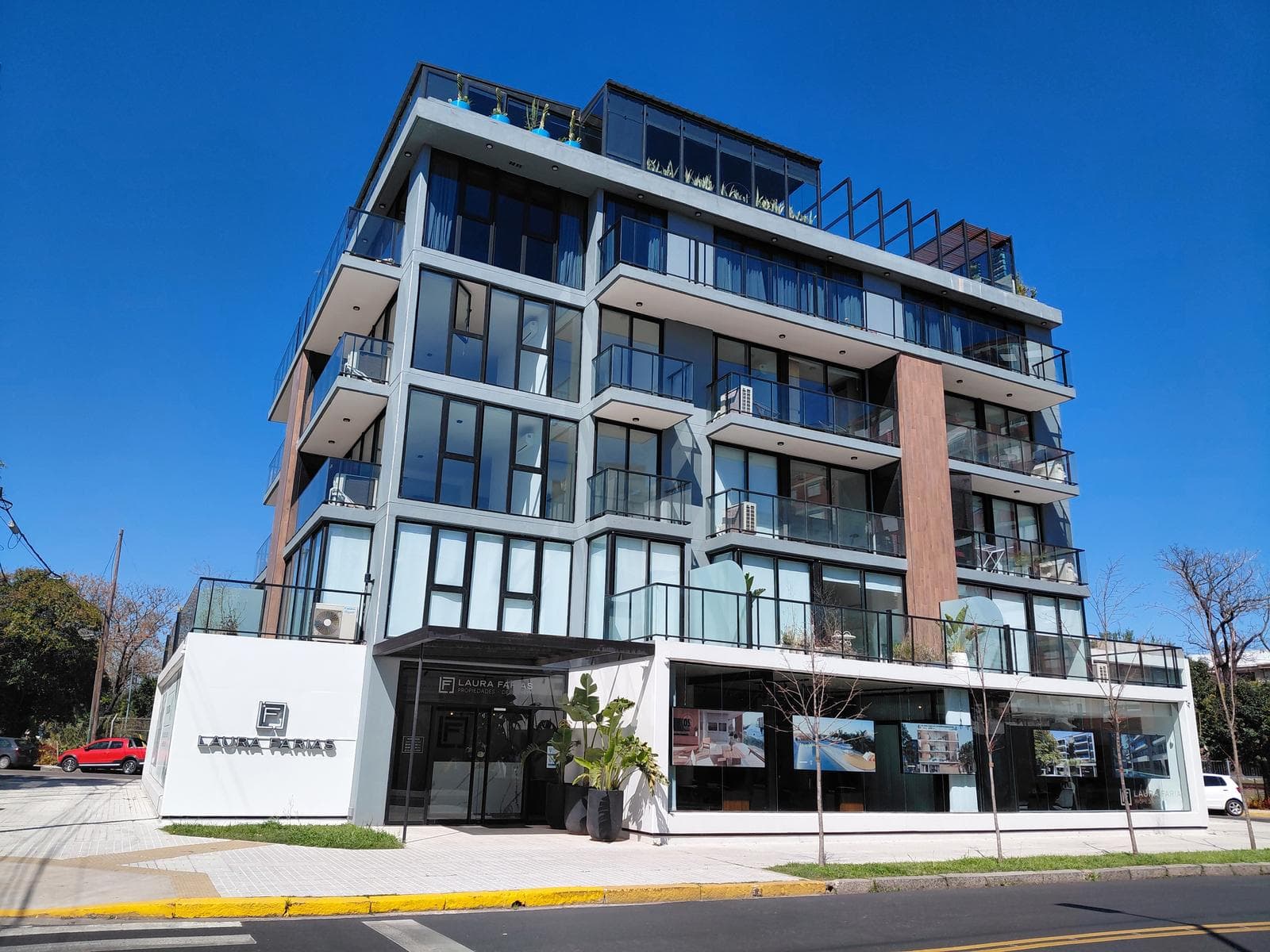 SOLO USO PROFESIONAL - Departamento 2 Ambientes con balcón terraza en Villa Devoto